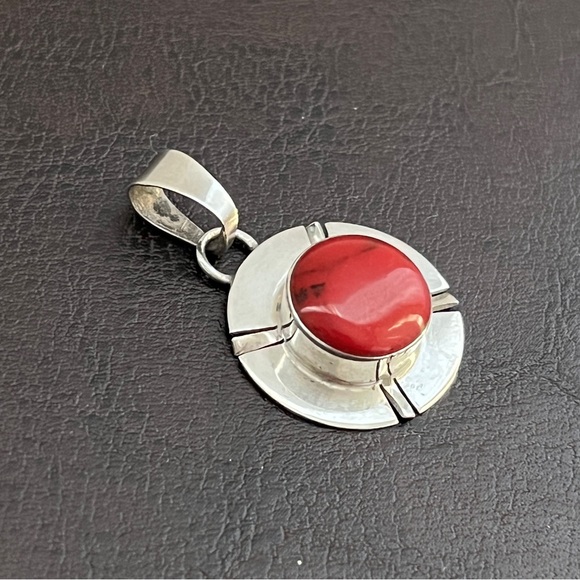 🔴SOLD🔴 Vintage Taxco Mexico sterling silver red jasper pendant - Picture 6 of 10